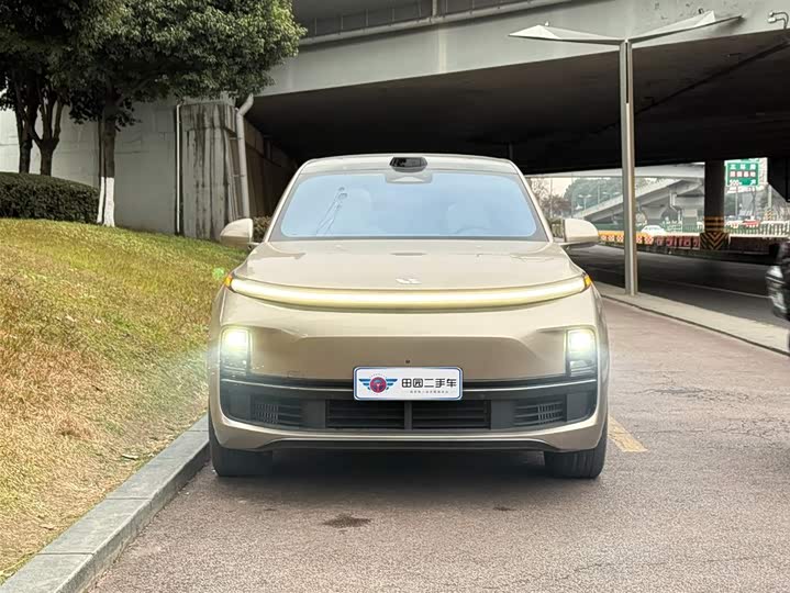 Фото 2 - LiXiang L9