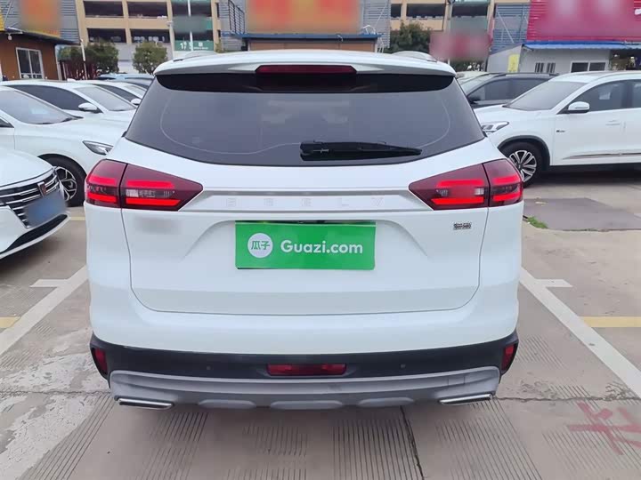 Фото 6 - Geely Atlas