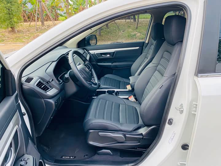 Фото 9 - Honda CR-V