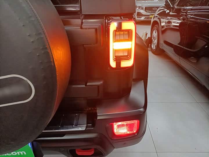 Фото 8 - BAIC Beijing BJ40