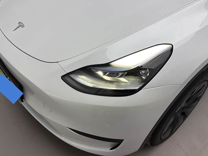 Фото 8 - Tesla Model Y