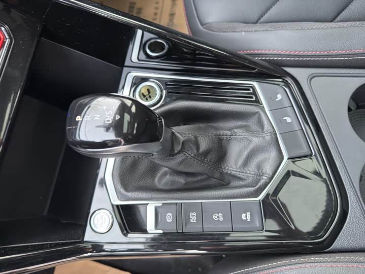 Фото 9 - Volkswagen Tayron