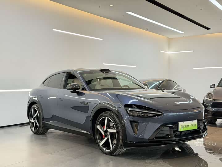 Фото 3 - Xiaomi YU7