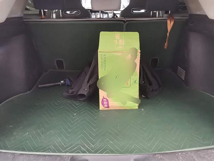 Фото 4 - Changan UNI-K Hybrid