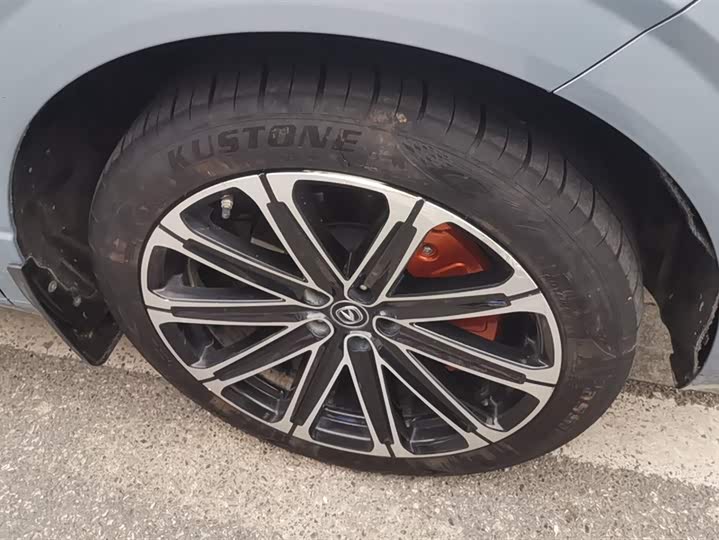 Фото 6 - Changan UNI-K Hybrid