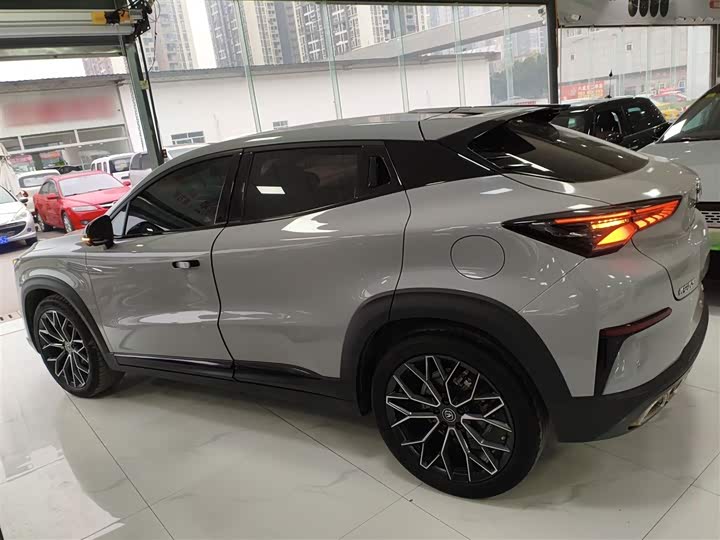 Фото 5 - Changan UNI-T