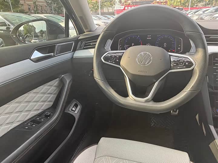 Фото 9 - Volkswagen Magotan