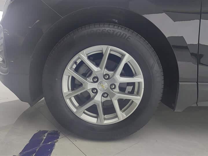 Фото 6 - Chevrolet Equinox