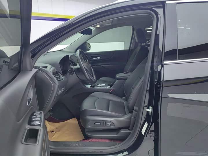 Фото 9 - Chevrolet Equinox