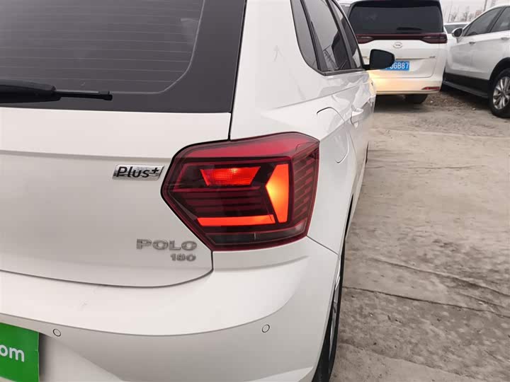 Фото 8 - Volkswagen Polo