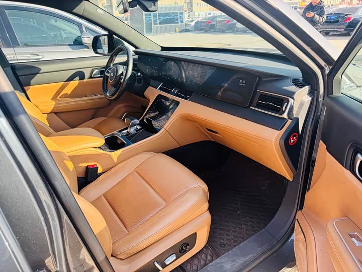 Фото 4 - LiXiang One