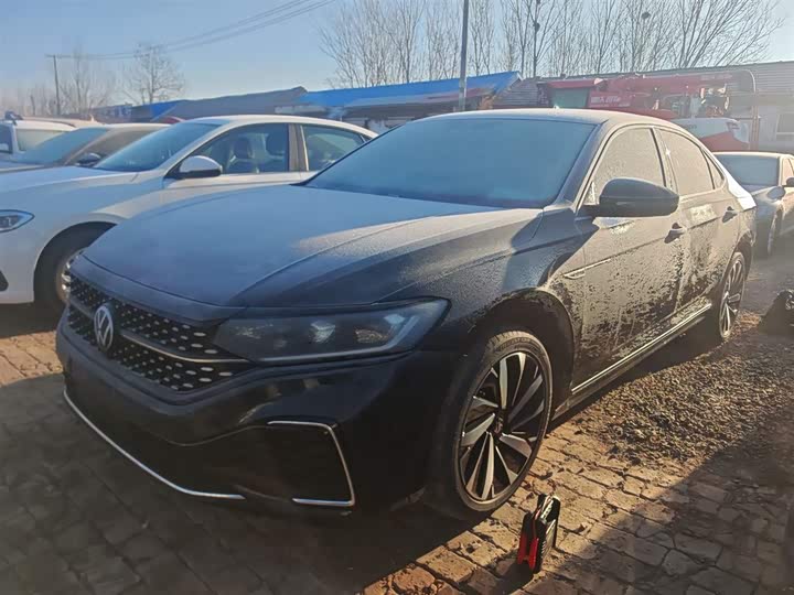 Фото 2 - Volkswagen Passat