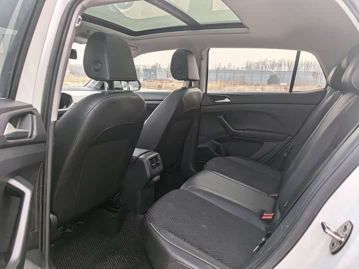 Фото 8 - Volkswagen Tacqua