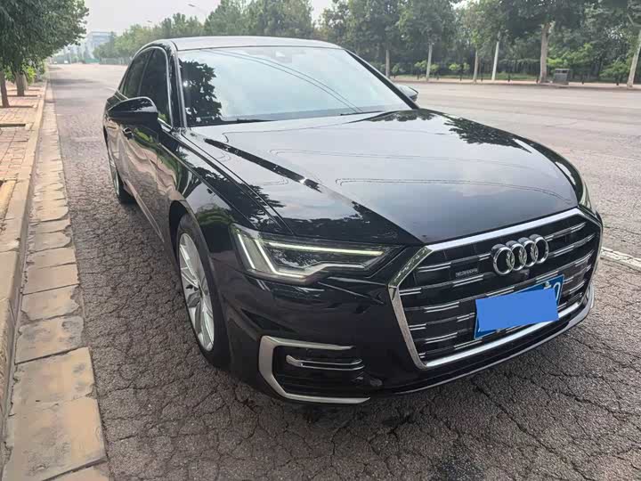 Фото 2 - Audi A6L