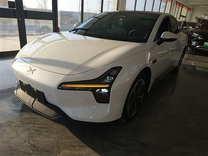 Фото 2 - XPeng Mona M03