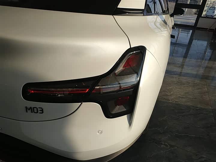 Фото 8 - XPeng Mona M03