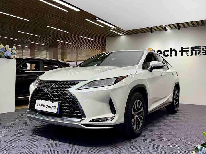 Фото 2 - Lexus RX
