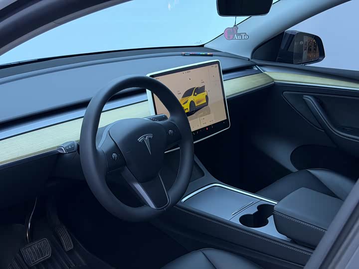 Фото 5 - Tesla Model Y