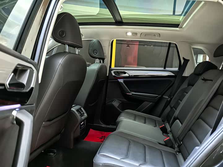 Фото 8 - Volkswagen Tayron