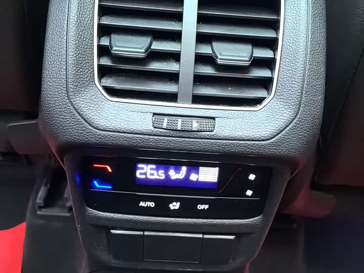 Фото 9 - Volkswagen Tayron