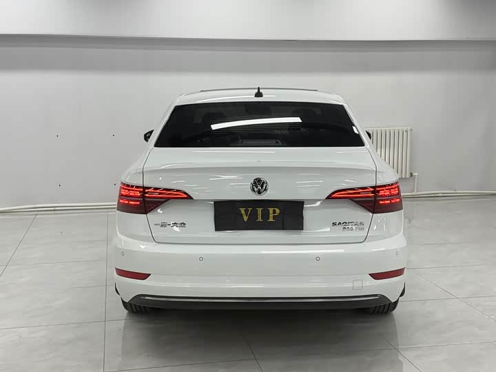 Фото 4 - Volkswagen Sagitar L