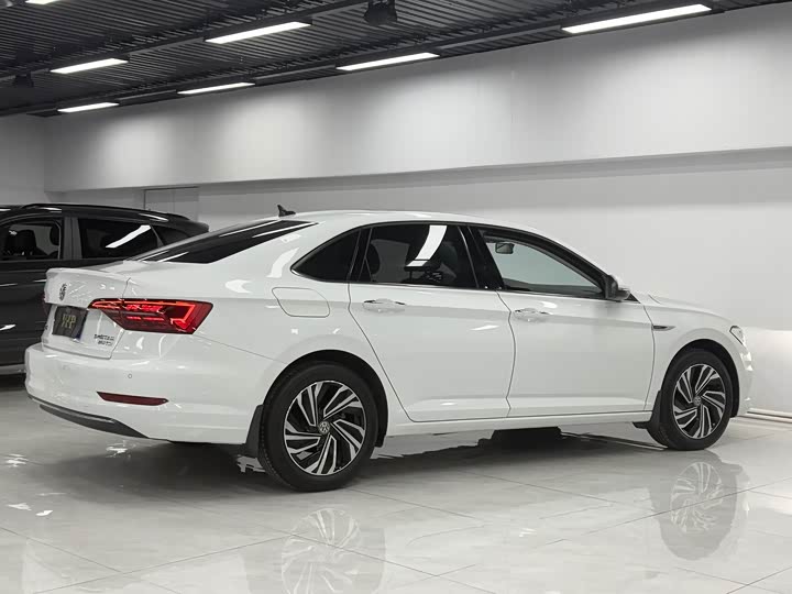 Фото 6 - Volkswagen Sagitar L