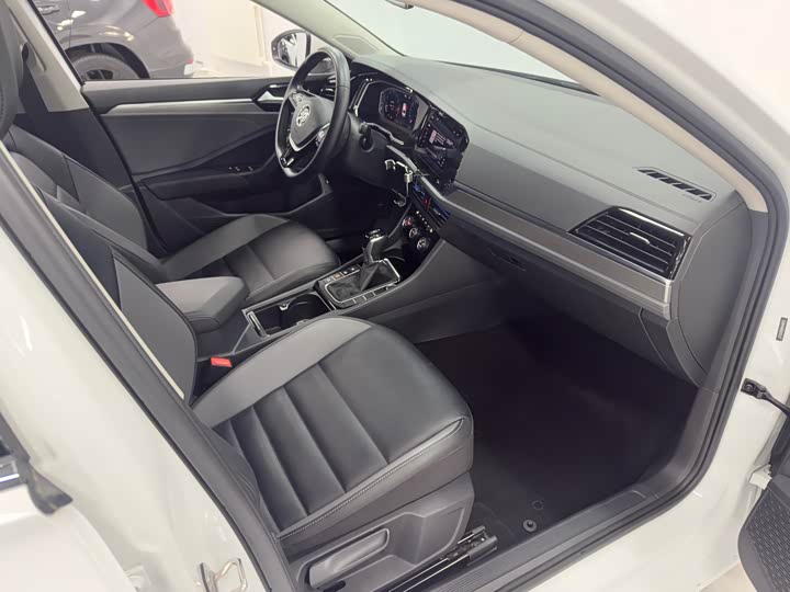 Фото 7 - Volkswagen Sagitar L