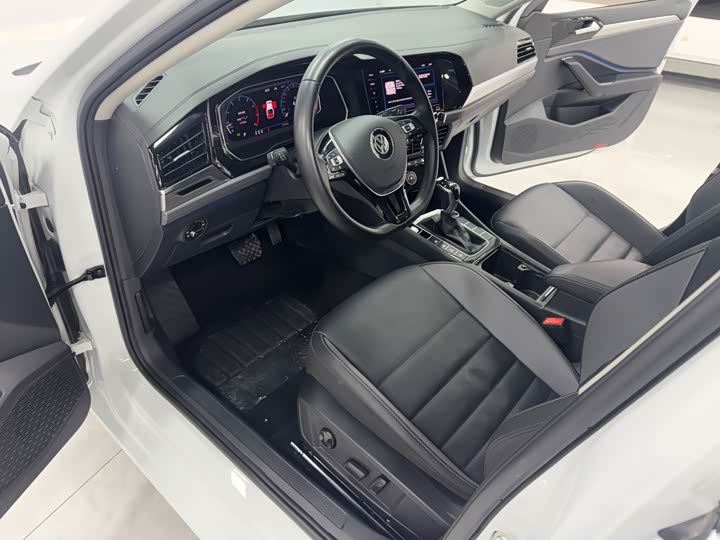 Фото 8 - Volkswagen Sagitar L