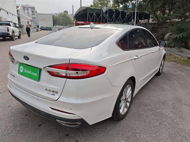 Фото 7 - Ford Mondeo