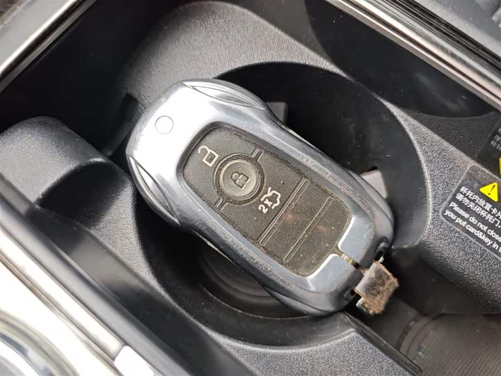 Фото 9 - Ford Mondeo