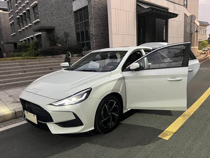 Фото 9 - MG Motor 5