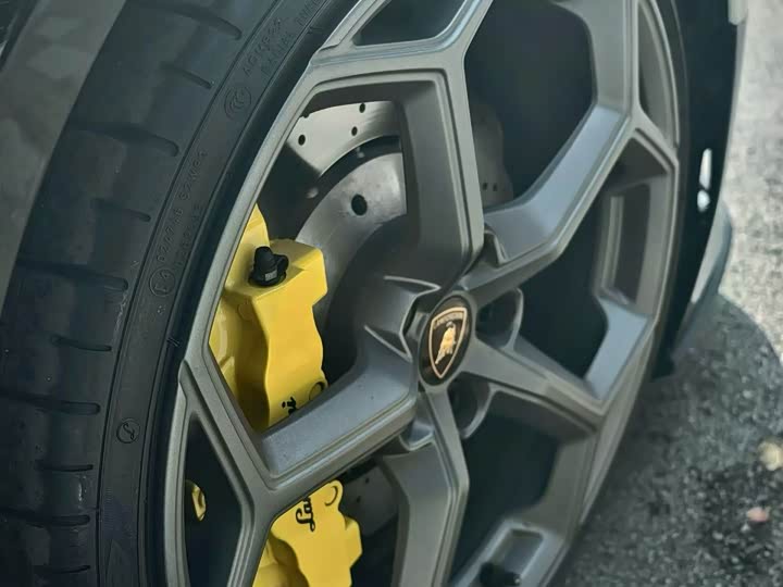 Фото 5 - Lamborghini Huracán