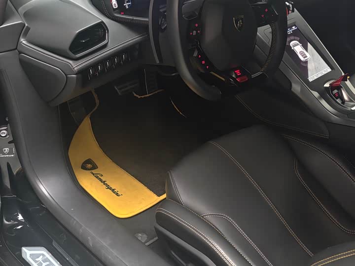 Фото 7 - Lamborghini Huracán