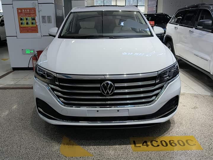 Фото 2 - Volkswagen Viloran