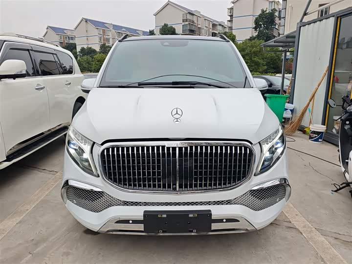 Фото 3 - Mercedes-Benz V-Class