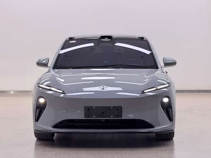 Фото 2 - Nio ET5T