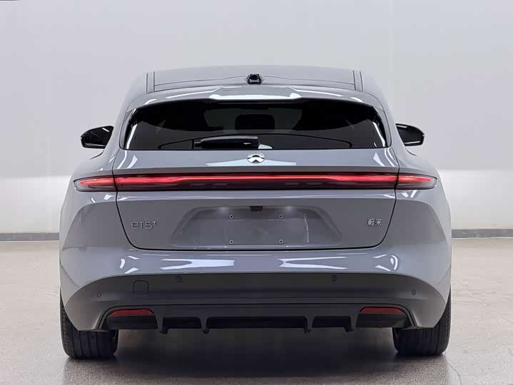 Фото 3 - Nio ET5T
