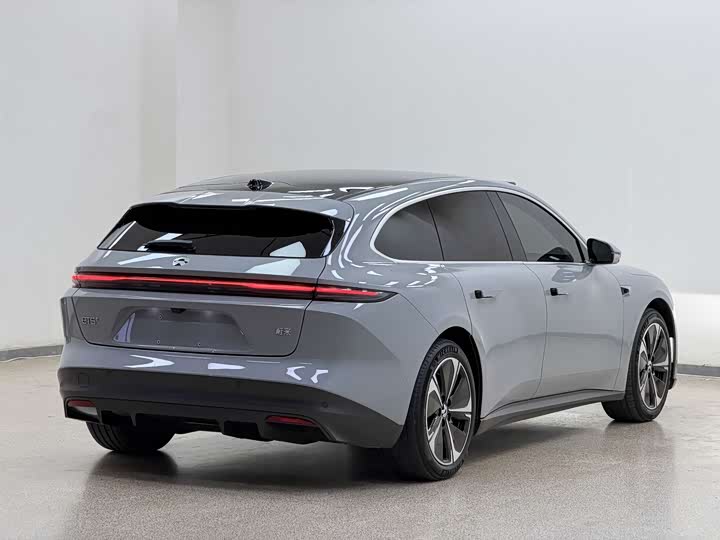 Фото 5 - Nio ET5T