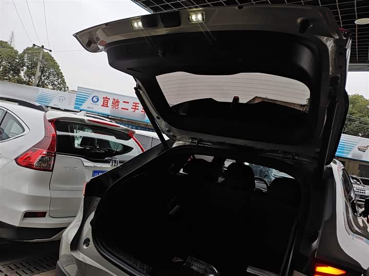 Фото 9 - Changan Deepal S05