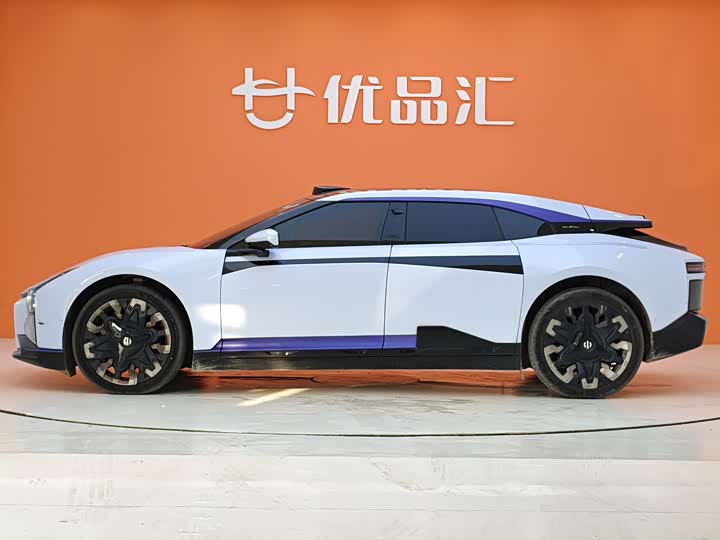 Фото 2 - HiPhi Z