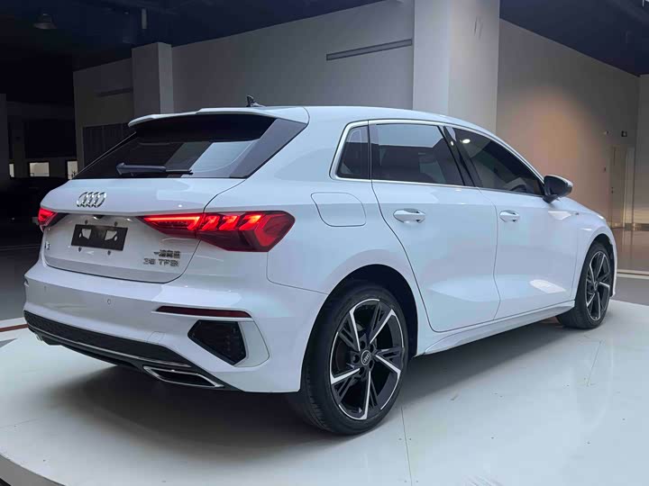 Фото 6 - Audi A3