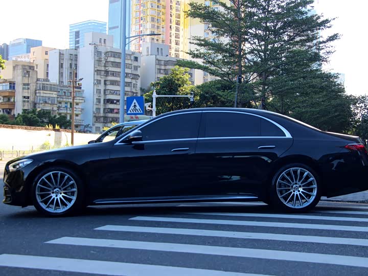 Фото 4 - Mercedes-Benz S-Class