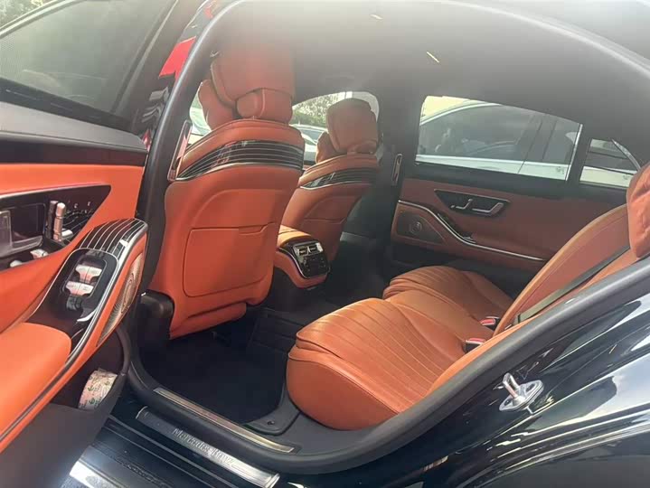 Фото 5 - Mercedes-Benz S-Class