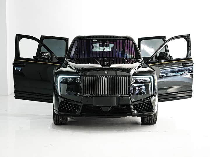 Фото 7 - Rolls-Royce Cullinan