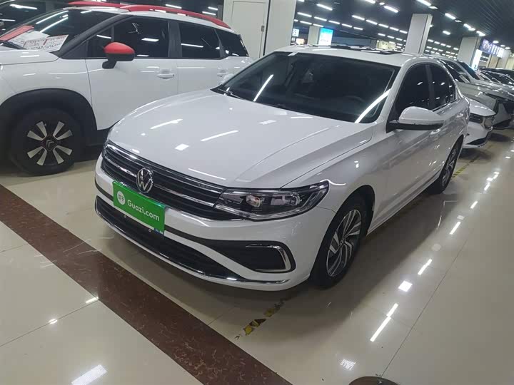 Фото 1 - Volkswagen Bora