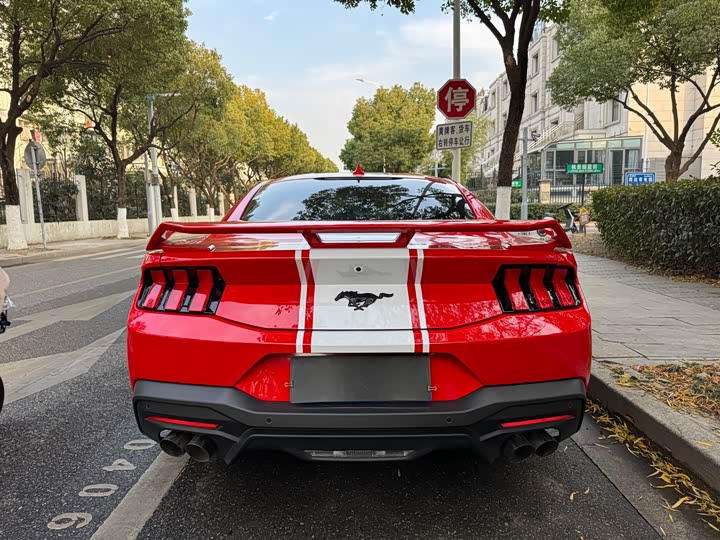 Фото 5 - Ford Mustang