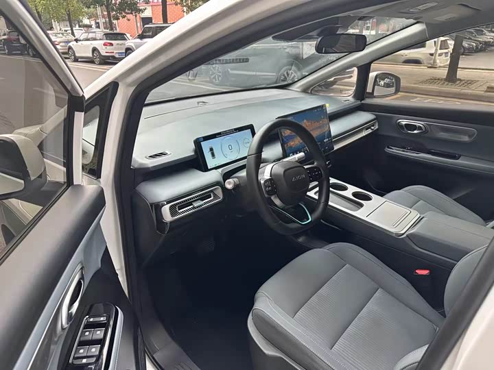 Фото 6 - GAC Aion Y