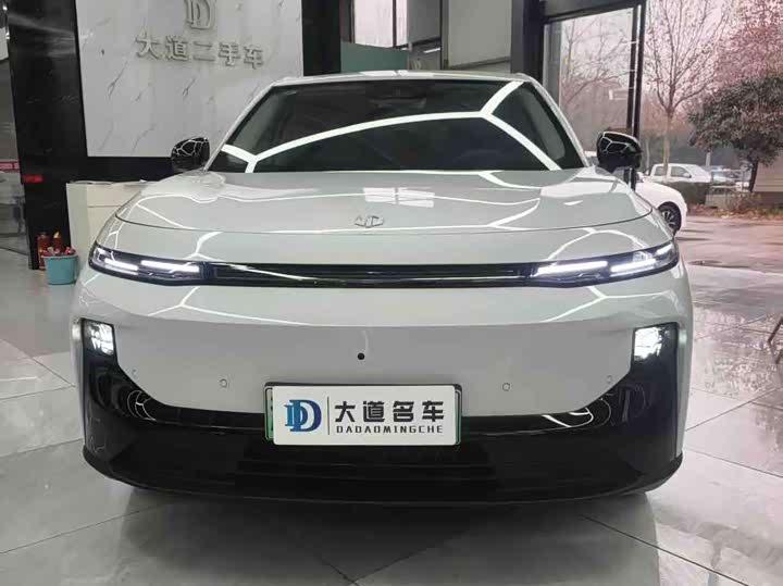 Фото 2 - Leapmotor B10