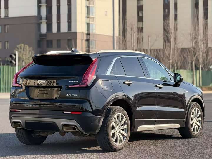 Фото 7 - Cadillac XT4