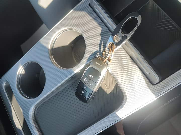 Фото 9 - GAC Aion Y